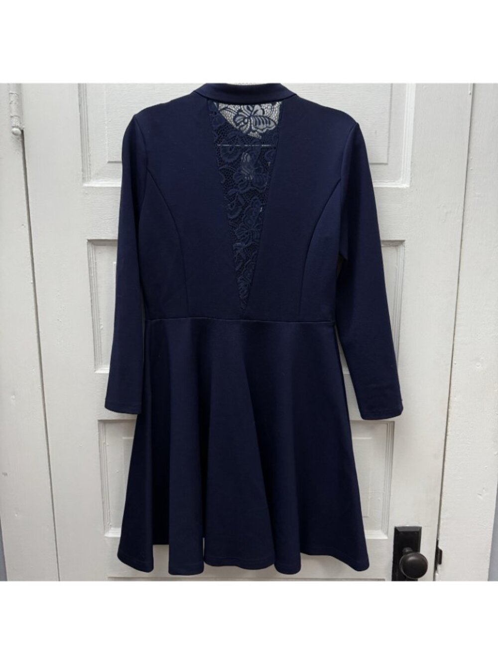Women’s Navy Embroidered Floral Fit & Flare Dress Lace Back Size M Long Sleeve - Picture 5 of 9